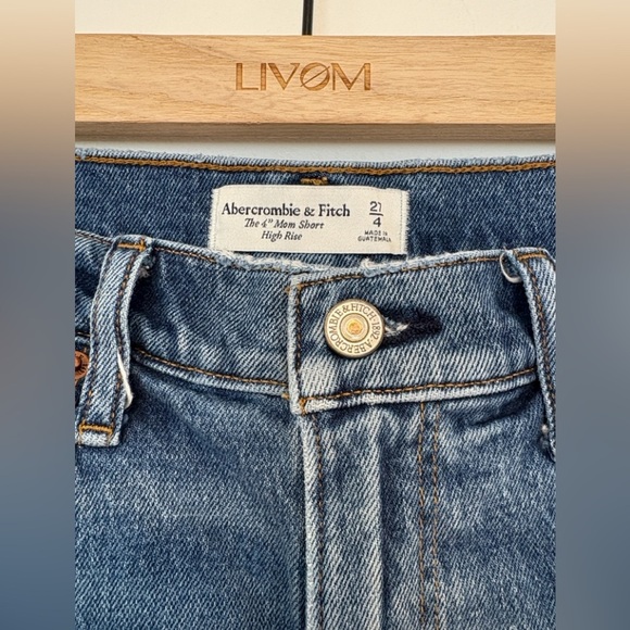 Abercrombie & Fitch the 4” mom high rise shorts , sz 4 - Picture 3 of 5